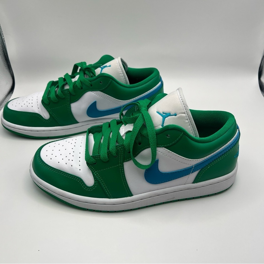 Jordan 1 Low Lucky Green Aquatone - Picture 6 of 8